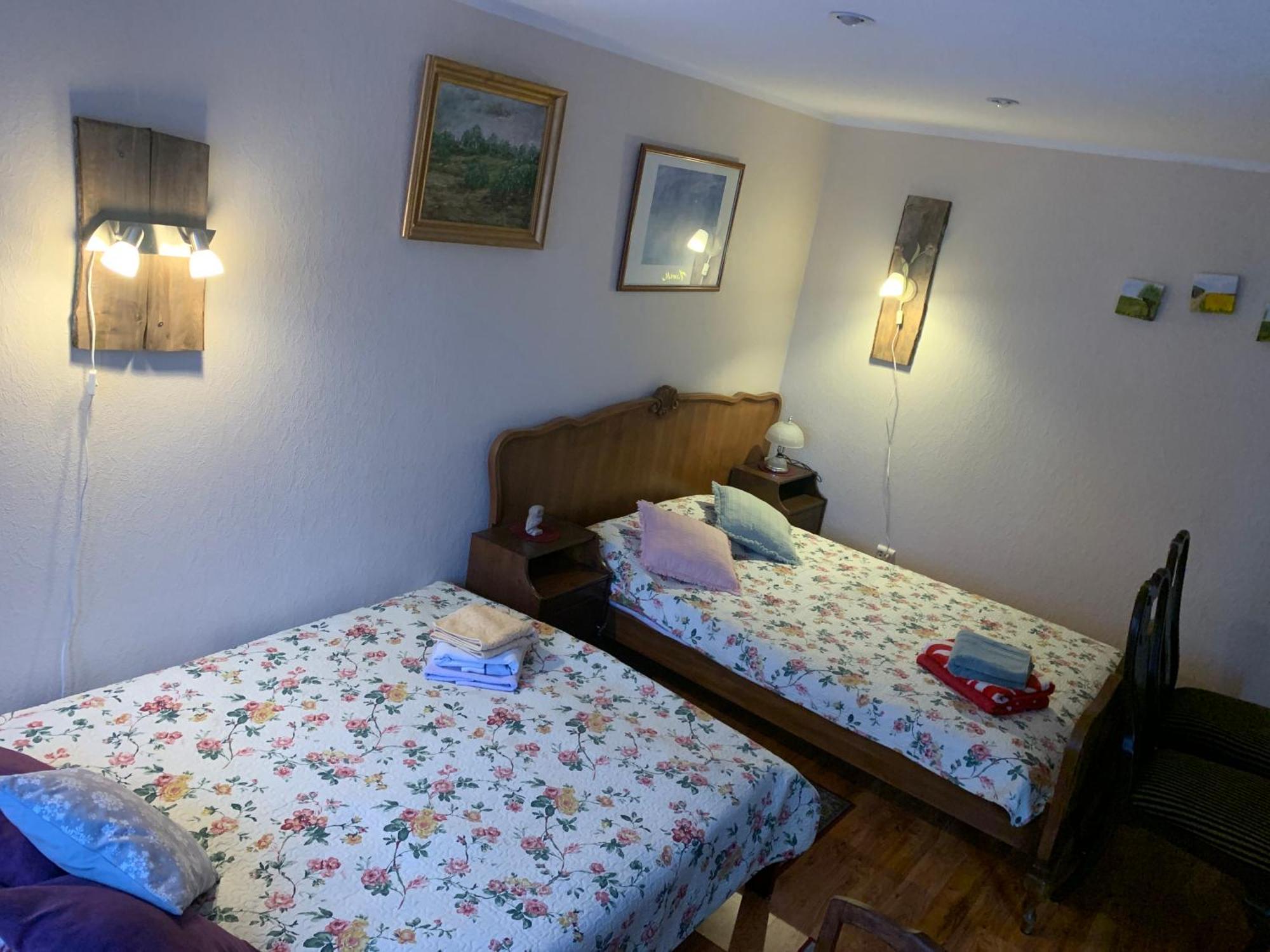 Rueuetli - Cute Old Town Apartment - 2 Big Beds, Free Parking Tartu Kültér fotó